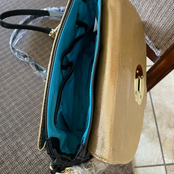 Emma Fox Leather Black and Shimmer Gold Crossbody NWT 10 X 6.5 - Picture 6 of 15